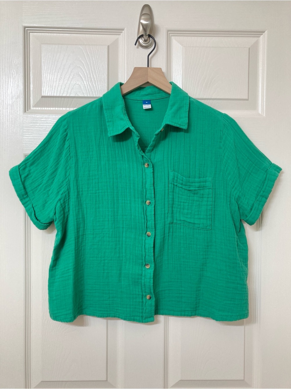 Old Navy Kelly Green Gauzy Cotton Short Sleeve Demi Button Front Shirt Medium